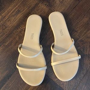 Tkees Gemma size 8